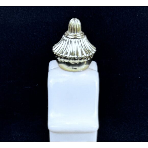 Vtg Avon Armoire Decanter Field Flowers Foaming Bath Oil Empty Milk Glass Floral - Picture 10 of 16